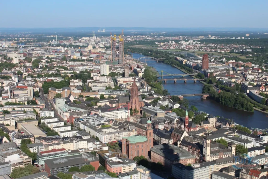 Франкфурт‑на‑Майне: город, где прошлое встречается с будущим